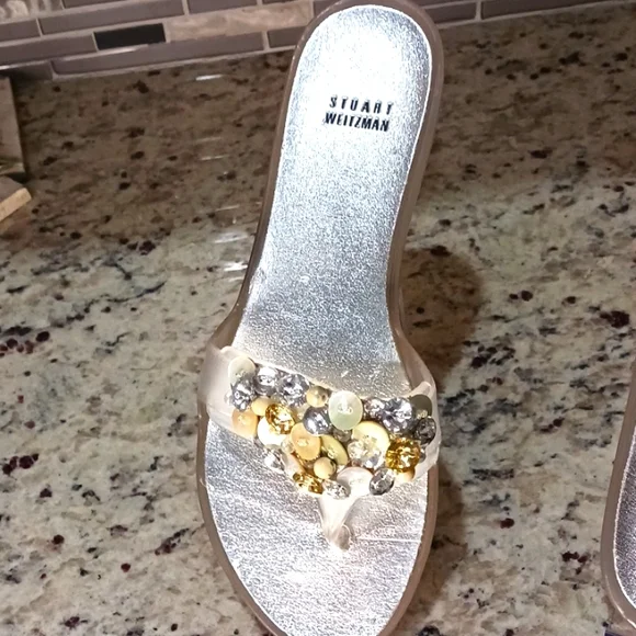 Stuart Weizman Rubber Beaded Accents Flip Flops. - Picture 3 of 9